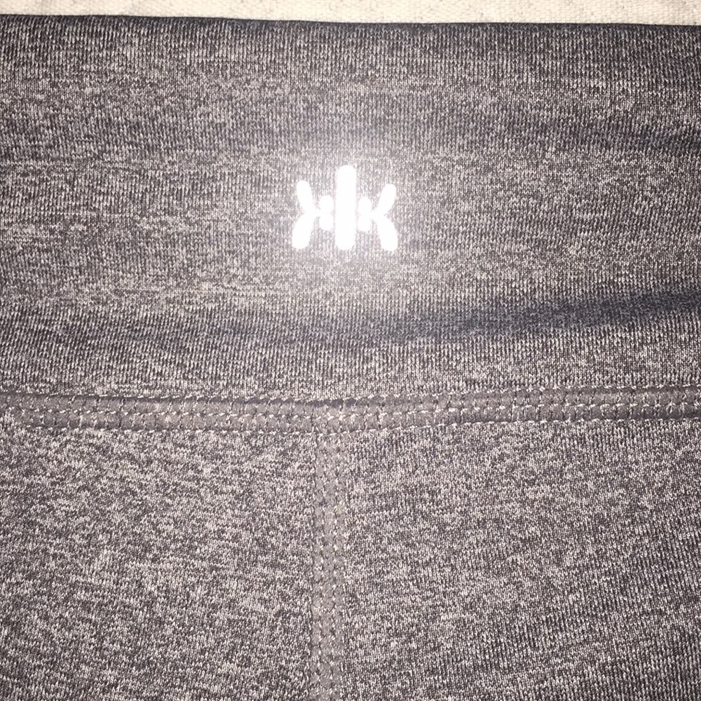 SOLD!! HOST PICK 🌤 Kyodan Workout Leggings 🌤 - Picture 3 of 4